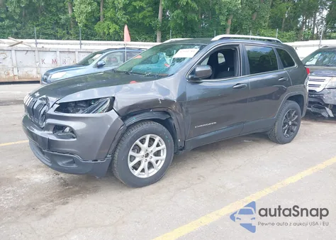 2016 Jeep Cherokee Latitude из США, поврежденный, VIN 1C4PJMCS1GW105668